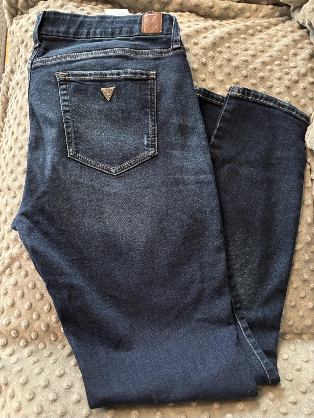 Size 33 - Guess Women's Power Curvy Skinny Jeans